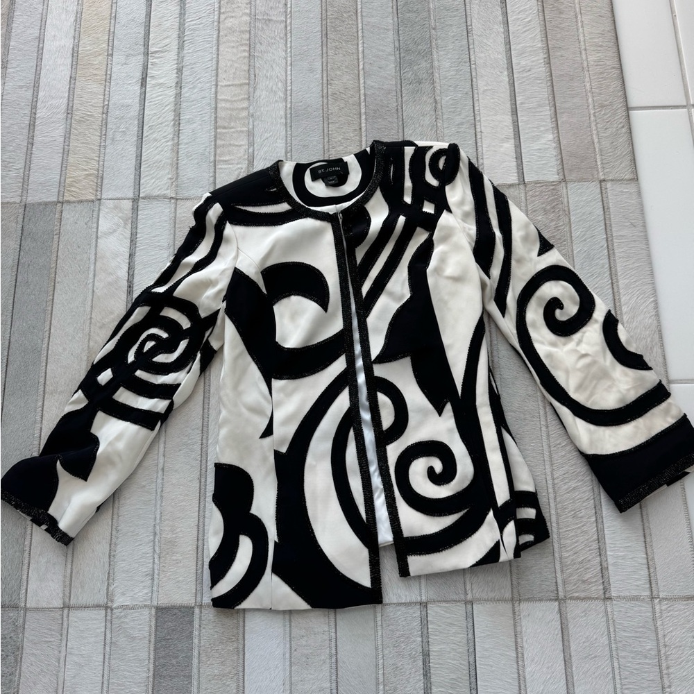 St. John Black and White Swirl Blazer - Picture 6 of 9